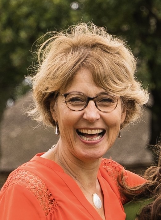 Madame Jacqueline ETIENNE-KAMPS